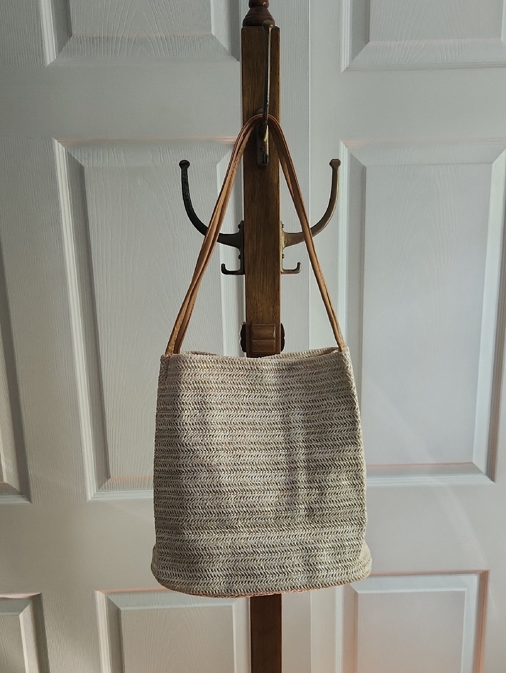 New In Packaging Woven Straw Shoulder Bag with Tan Leather Straps